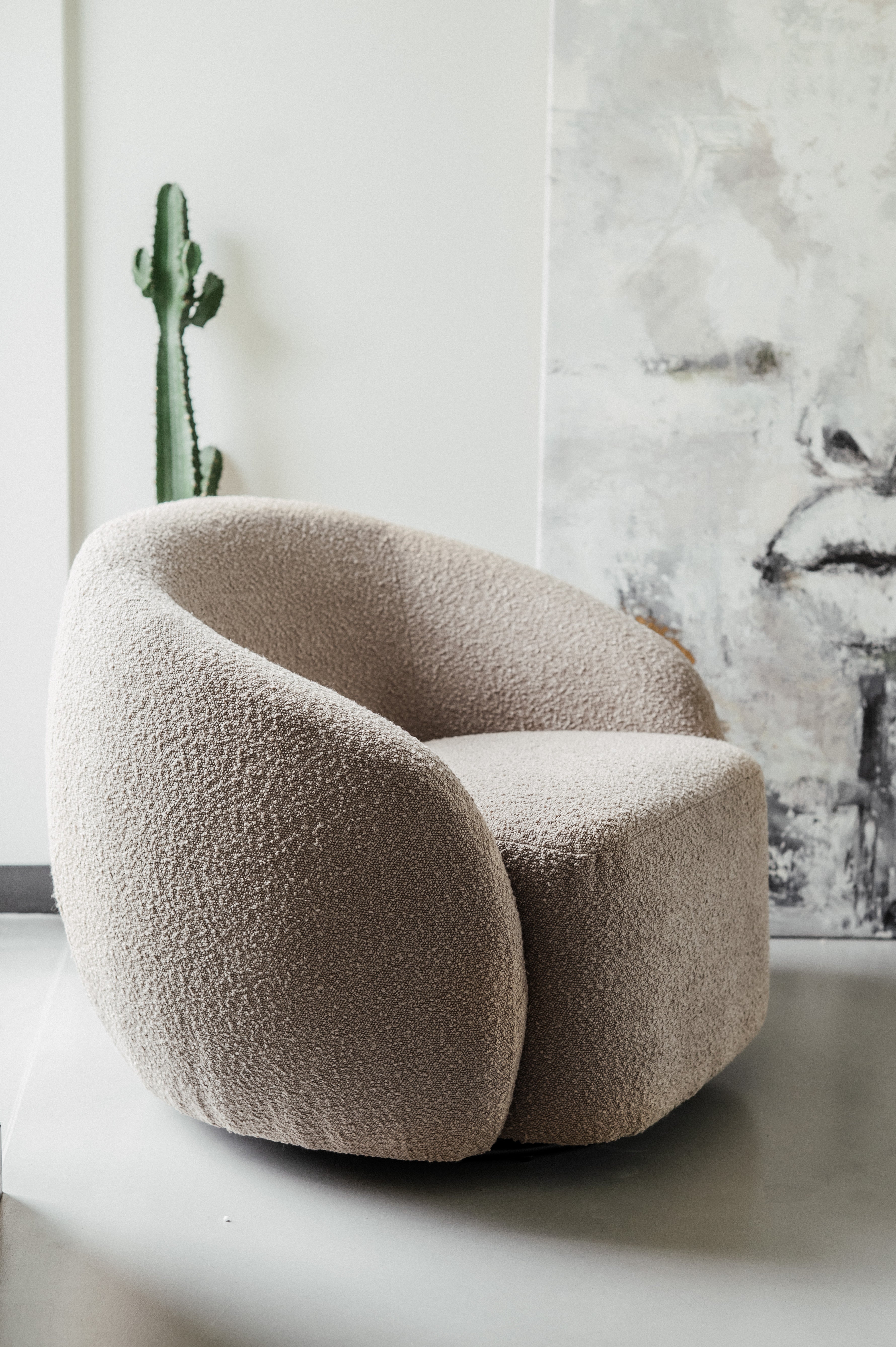 BEIGE CINEMA KINU CHAIR