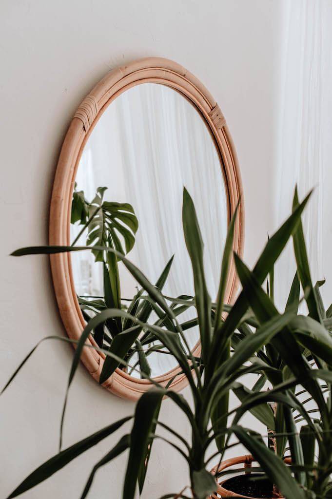 ROUND RATTAN MIRROR MAGNUS