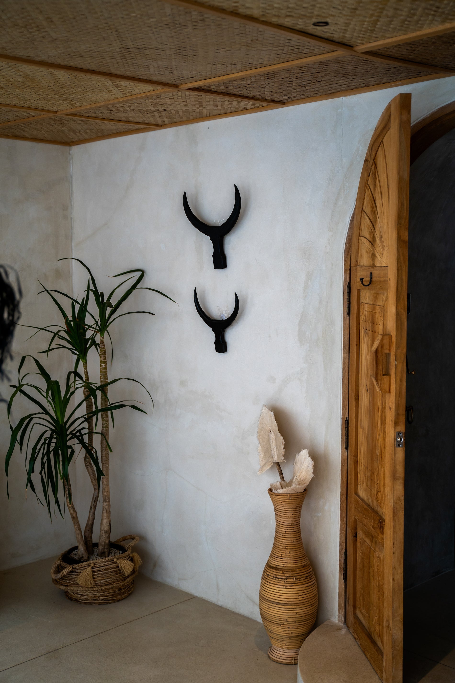 Bull Horns Hang Decor - Boho Style Decor - Monnarita - handmade decor